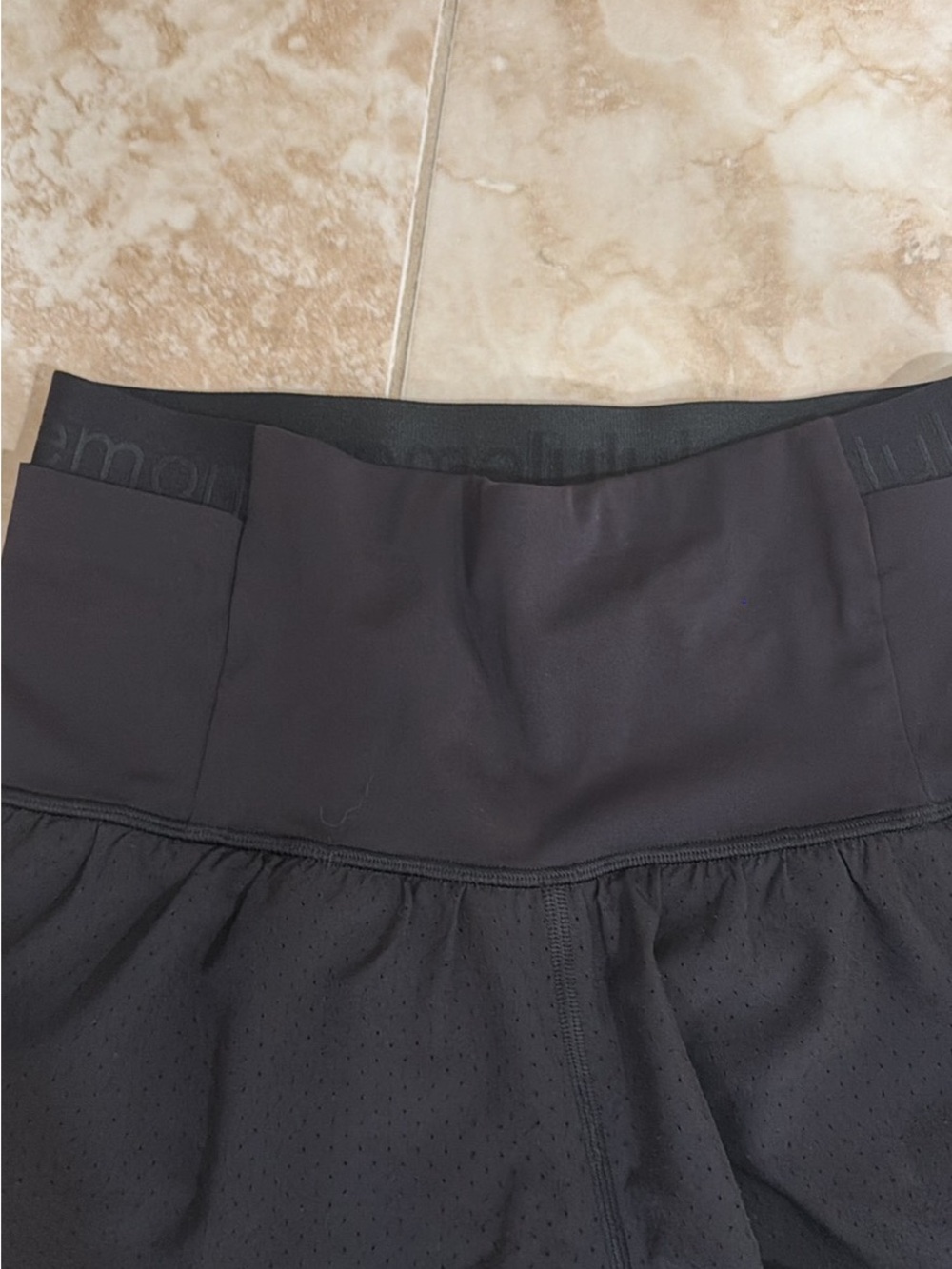 Lululemon 2 in 1 fast and free black biker shorts size 6 - Picture 2 of 6